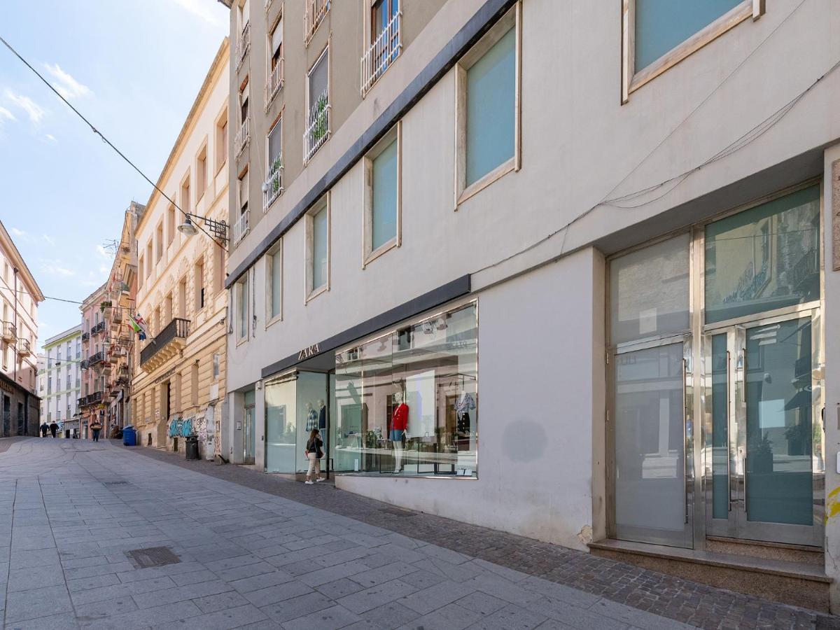 Apartment On Shopping Street Cagliari Exterior photo